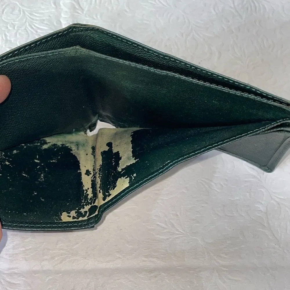Authentic Men’s Louis Vuitton Green Leather Wallet